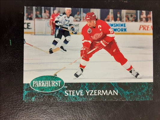 1992 Parkhurst Steve Yzerman